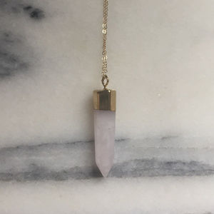 ! HP ! - Crystal Rose Quartz Necklace